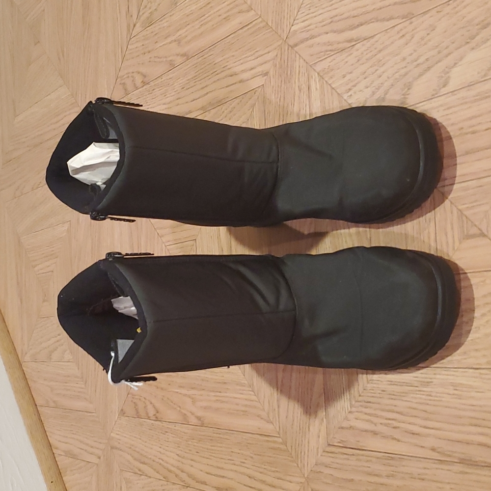 Totes black winter boots